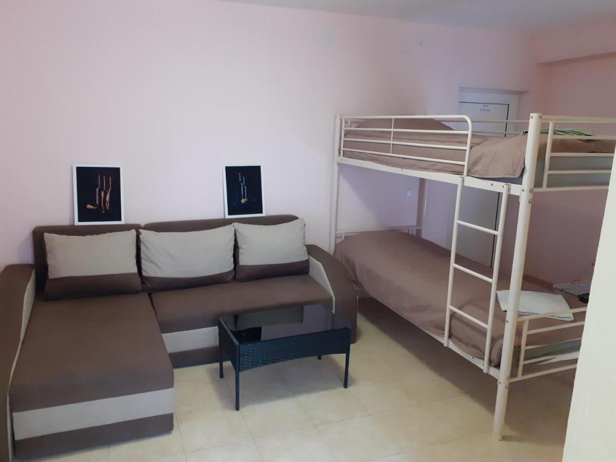 Guest House Khizhina - Easy Home Sapareva Banya Bagian luar foto