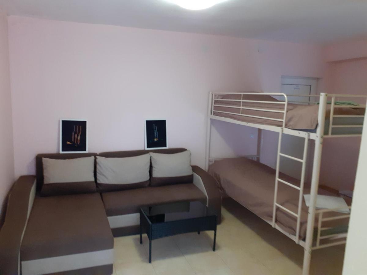Guest House Khizhina - Easy Home Sapareva Banya Bagian luar foto